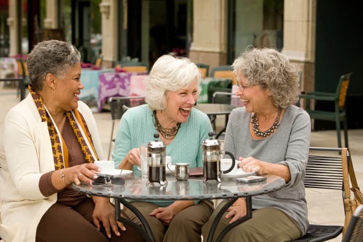 three-women-at-dinner