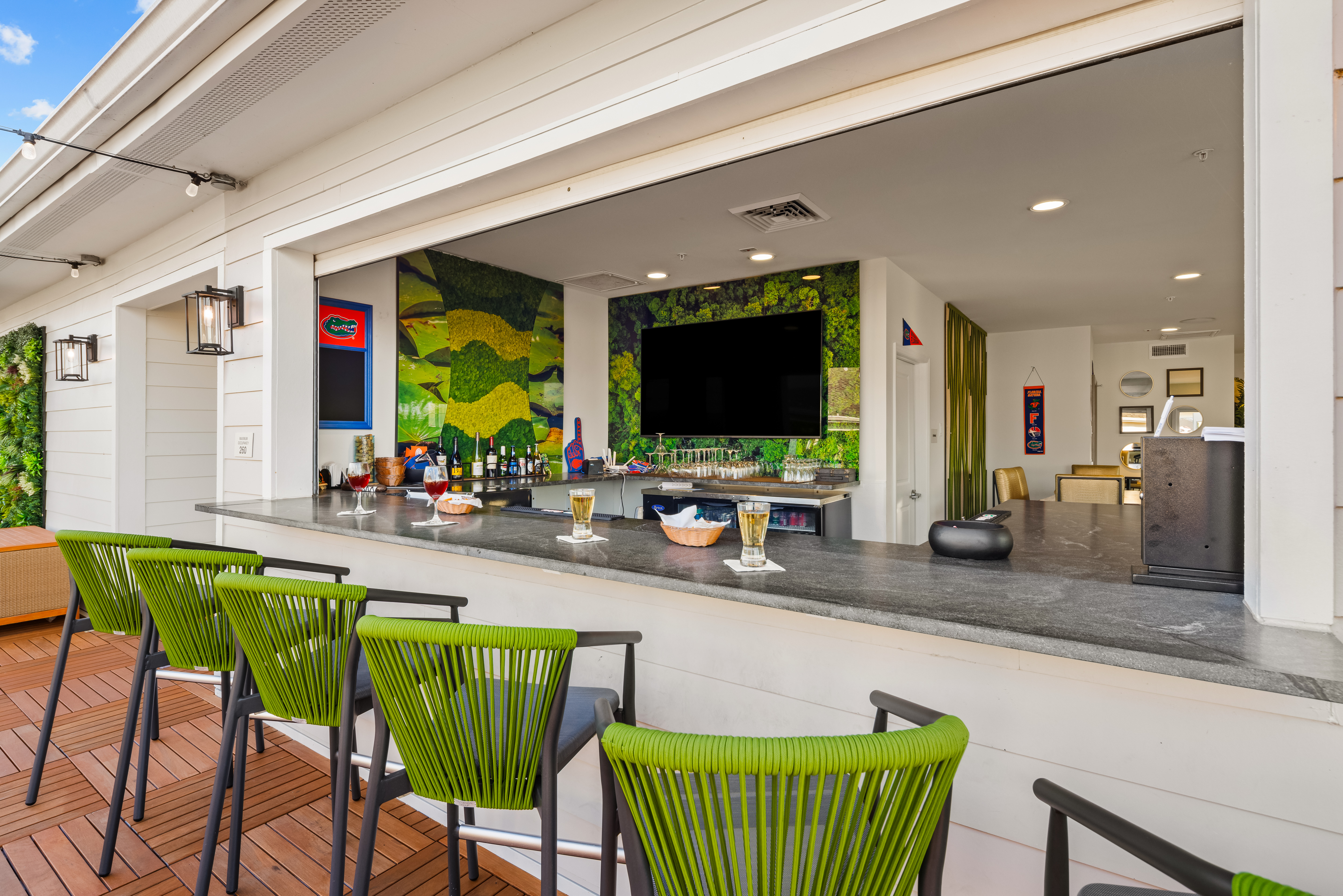 Gator Bar